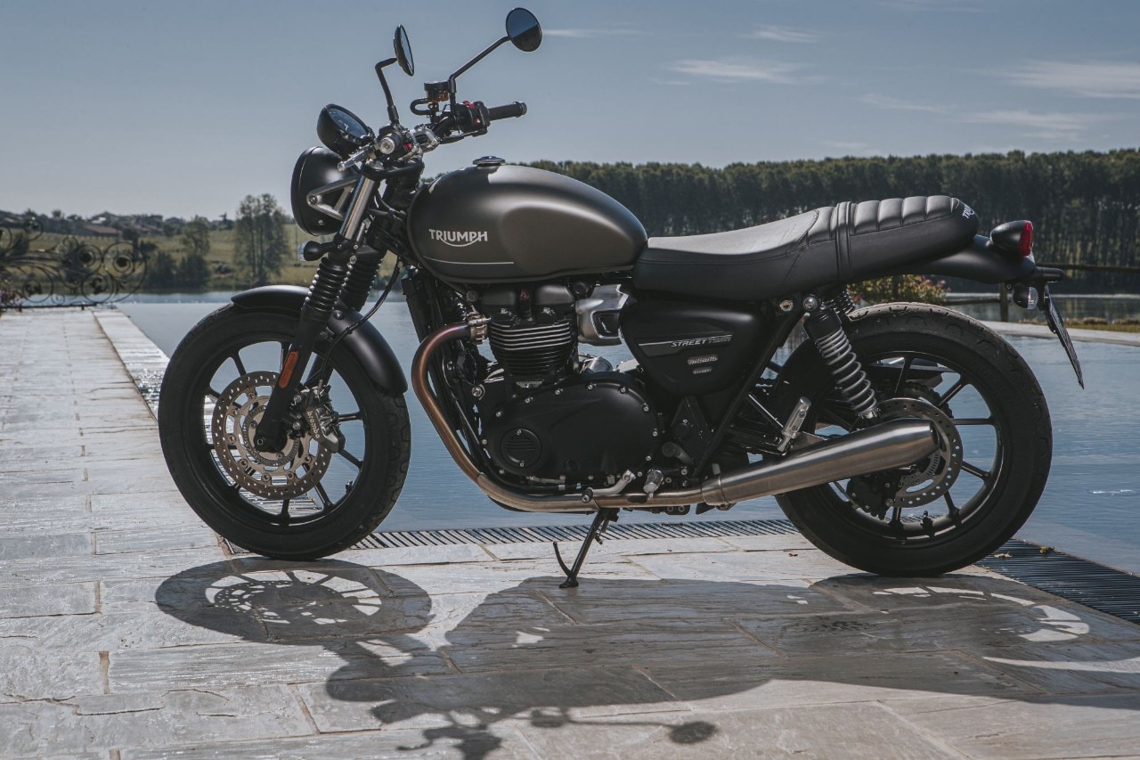 Triumph Street Twin VS Bonneville T100: sfida in famiglia